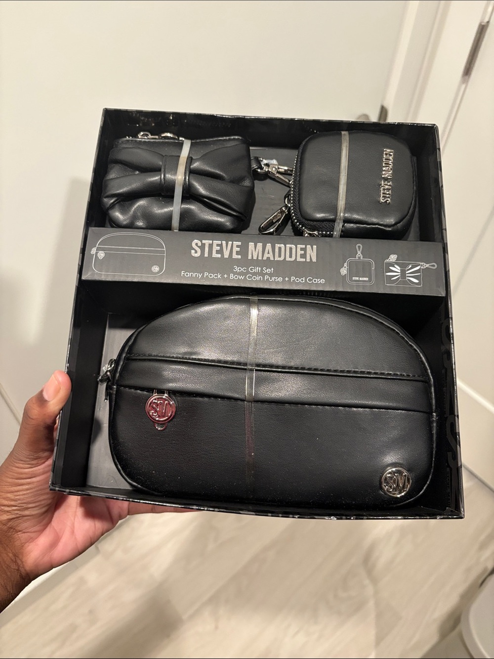 Steve Madden three-piece gift set